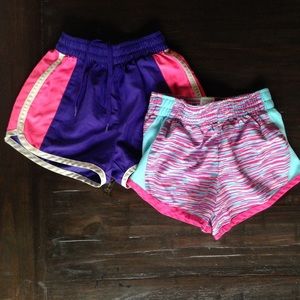 Bundle of 2 athletic shorts girls XS